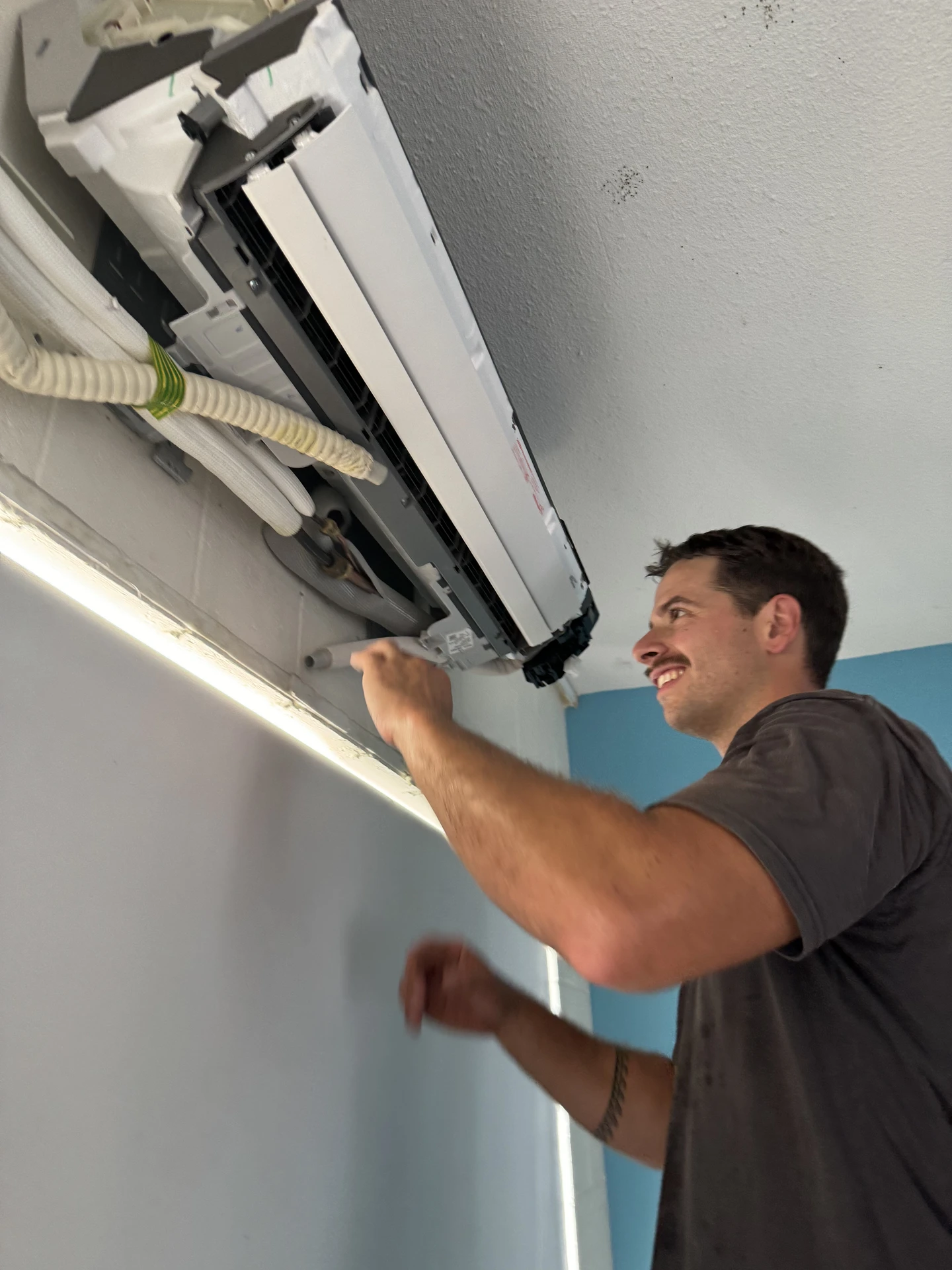 air-condition-service-image